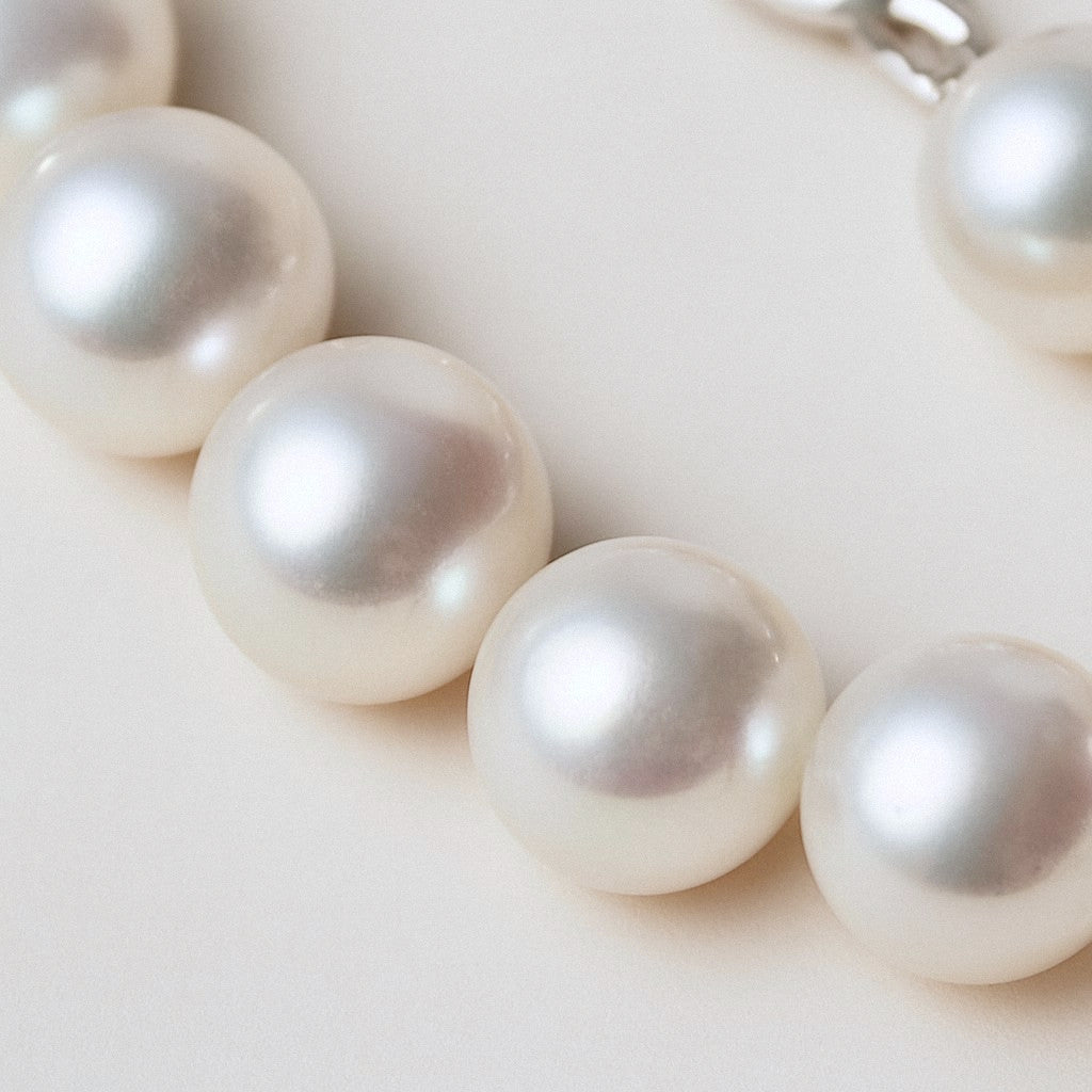 Freshwater pearl lustre detail