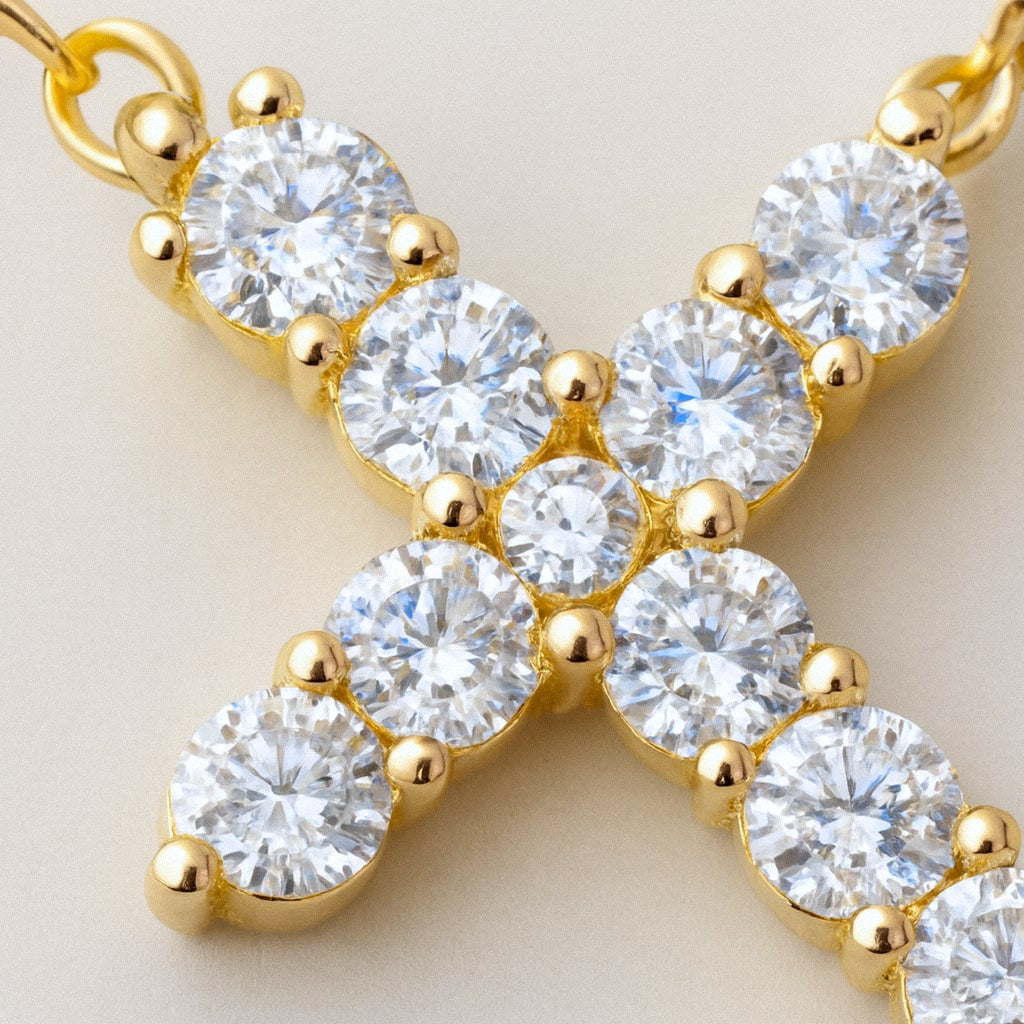 Gold Cross Necklace with Moissanite, 18k Gold Plated Sterling Silver Cross Pendant, close-up detail