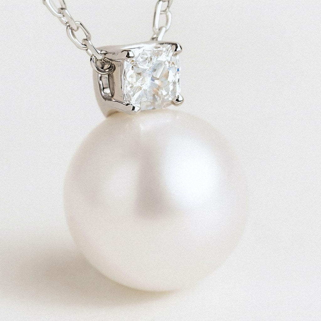 Single Pearl Pendant Necklace, Large Freshwater Pearl Drop 9mm to 13mm, close-up detail